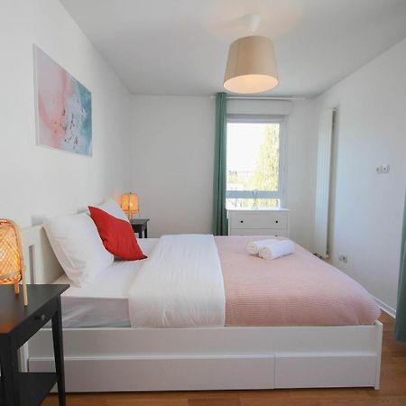Apartment In Residence With Balcony And Parking Lille Eksteriør billede
